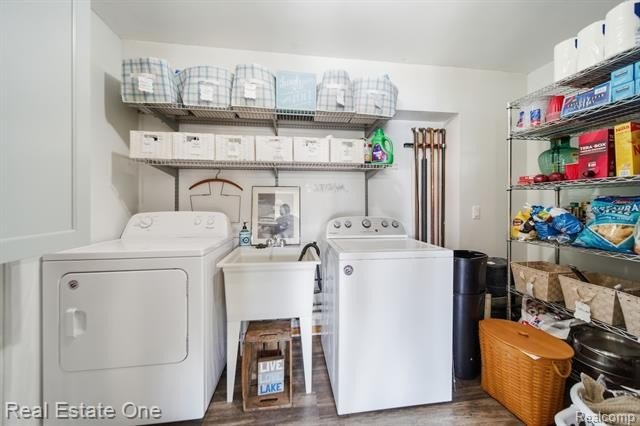 Beautifully updated Woodland Lake home where you can enjoy - photo 24