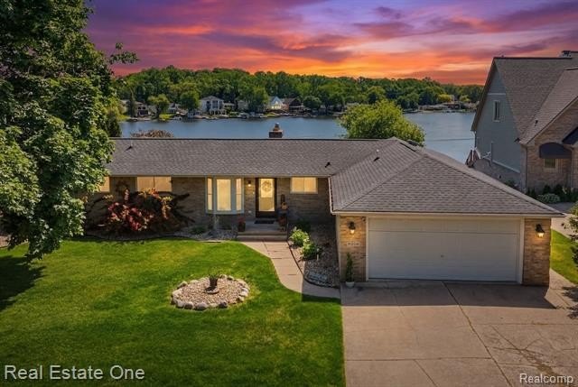 Beautifully updated Woodland Lake home where you can enjoy - photo 44