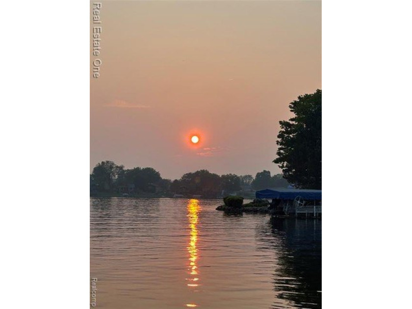 Beautifully updated Woodland Lake home where you can enjoy - photo 49