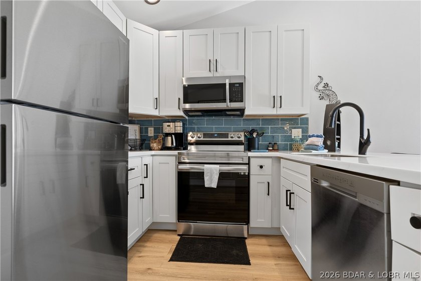 If you've been searching for a modern lakefront escape with a - photo 10