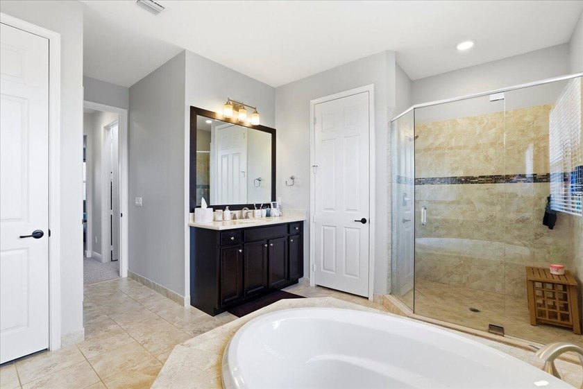 Seller preferred lender Credit up to $5,000 available** Rare - photo 40
