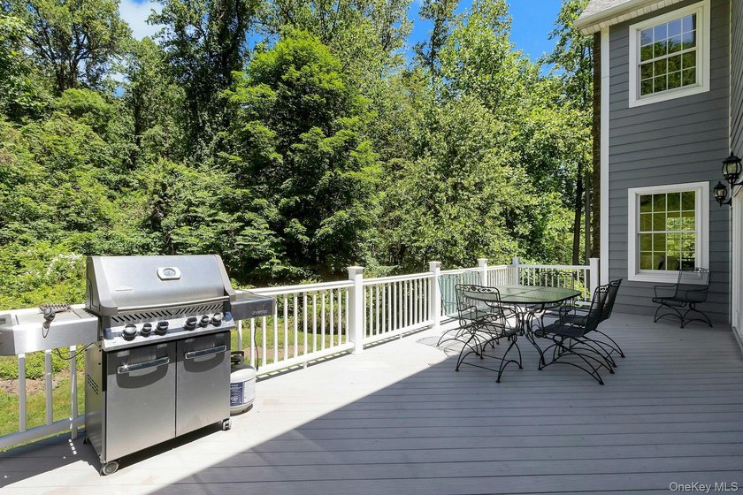 Nestled at the end of a private cul-de-sac in highly desirable - photo 18