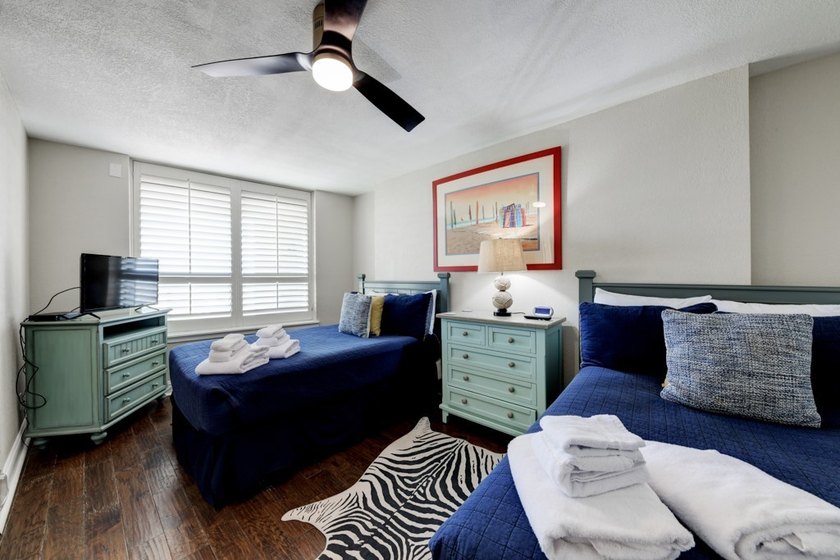 Experience elevated coastal living in this stunning 8th-floor - photo 19
