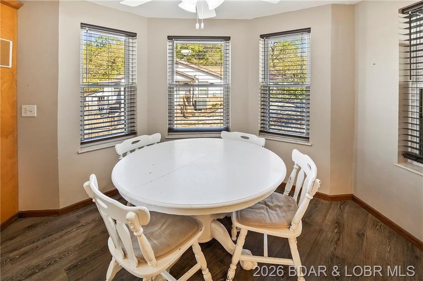 36X46 Man Cave has an office/workshop/Crafts area with a window - photo 6