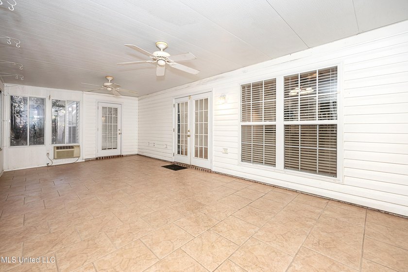 Conveniently located minutes from the interstate and downtown - photo 44