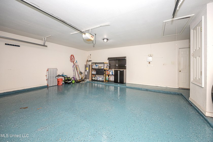 Conveniently located minutes from the interstate and downtown - photo 49
