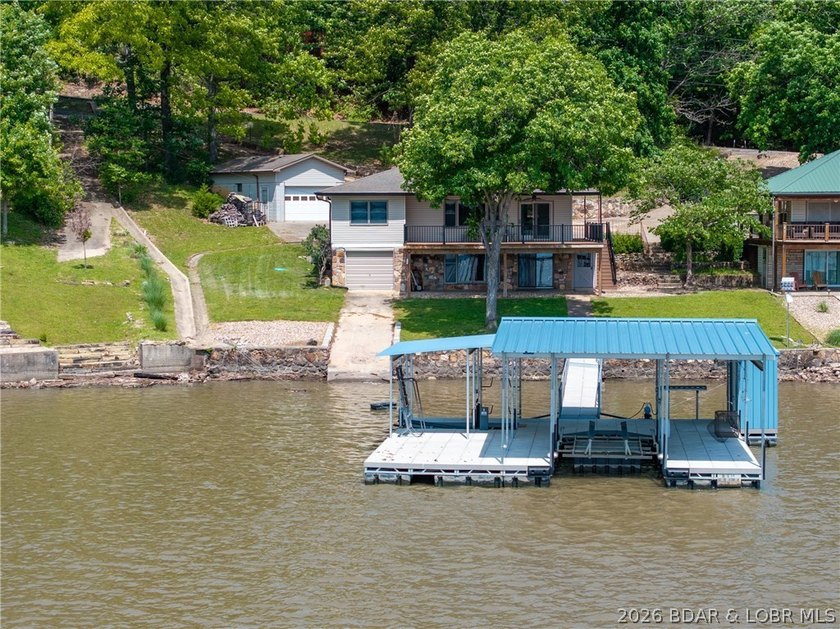 Charming Lakefront Haven at the 52 MM - A Lifetime of Memories - photo 4