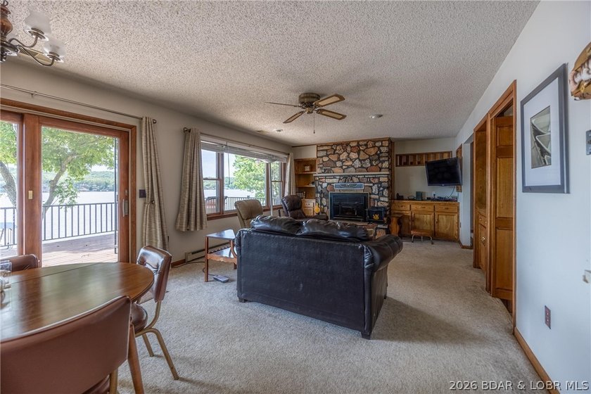 Charming Lakefront Haven at the 52 MM - A Lifetime of Memories - photo 8