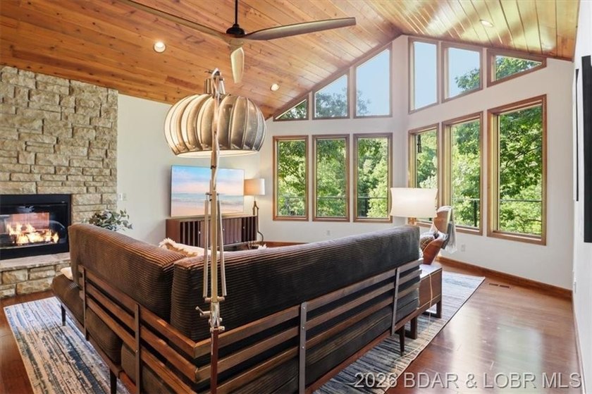 Tucked into the trees on over 8 acres at the 47MM in cove, this - photo 5