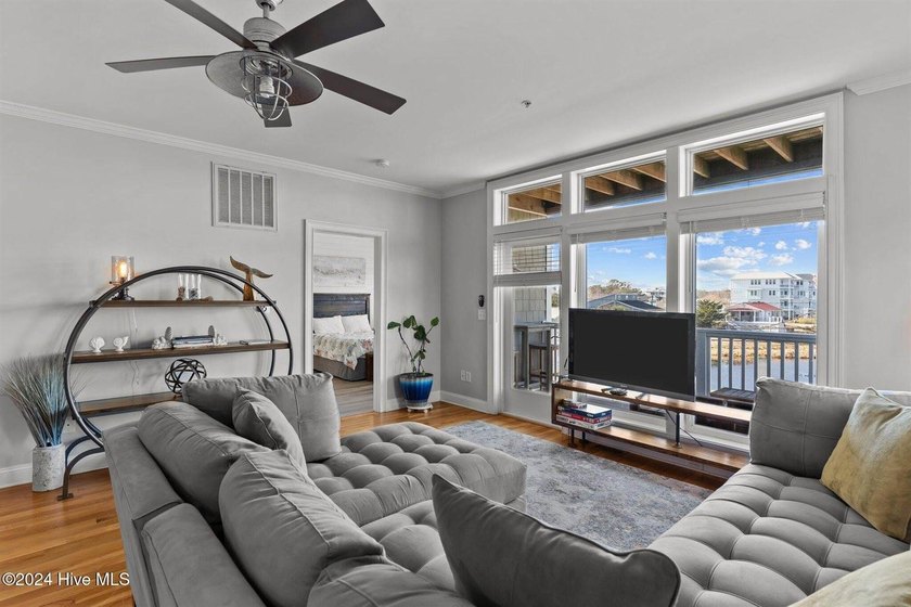 Welcome to effortless coastal living in Carolina Beach. This - photo 6