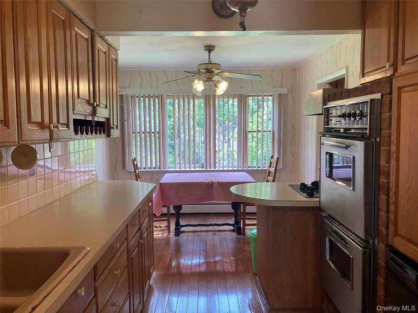Orig owner loved living here for almost 70 yrs and raised the - photo 9