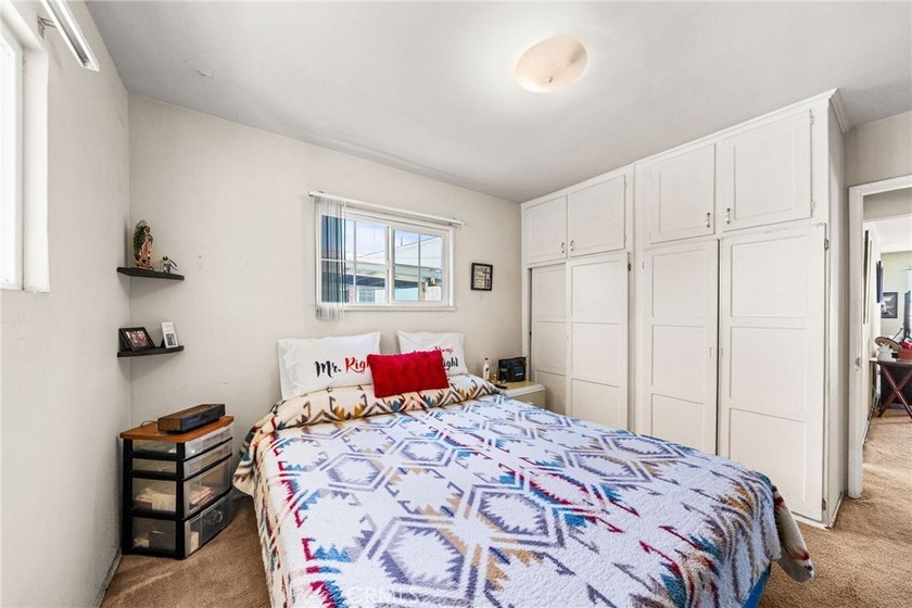 Investment opportunity in Wilmington! This well-maintained - photo 24