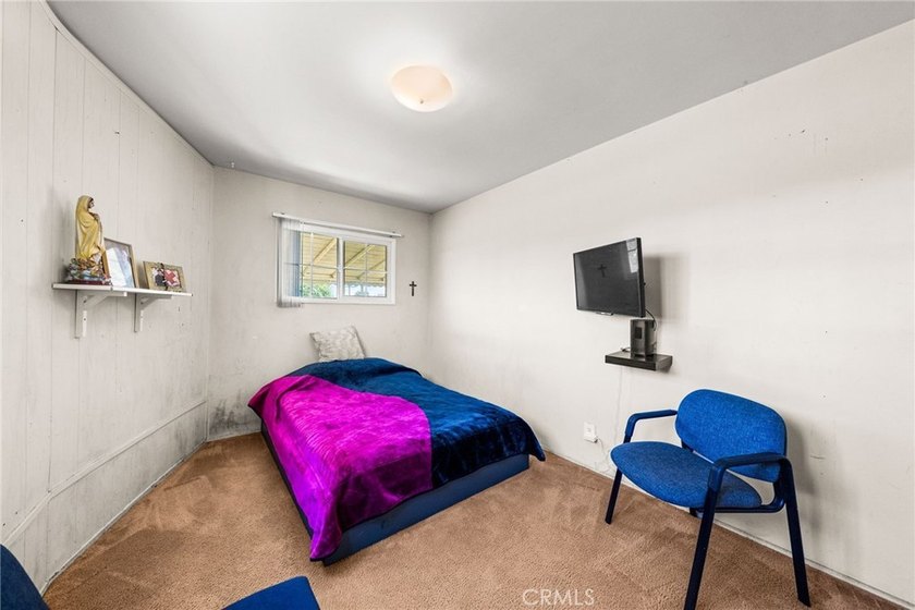 Investment opportunity in Wilmington! This well-maintained - photo 27