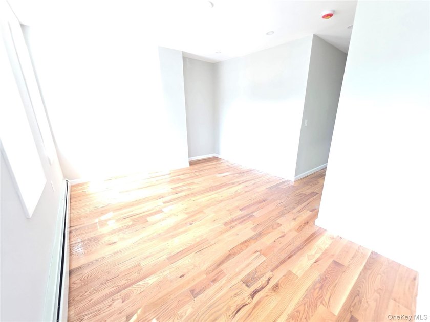 Welcome to this beautifully gut-renovated semi-detached - photo 25
