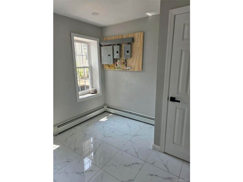 Welcome to this beautifully gut-renovated semi-detached - photo 34