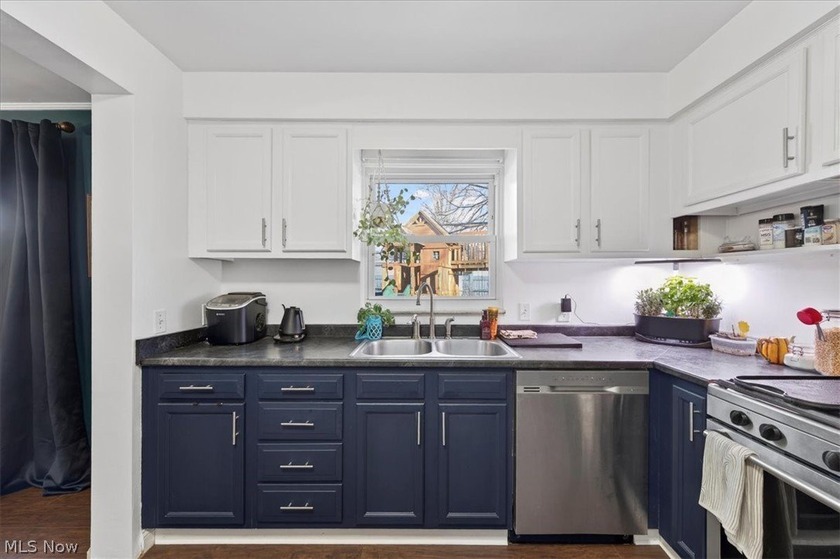 Welcome to this beautifully updated Cape Cod just steps from - photo 10