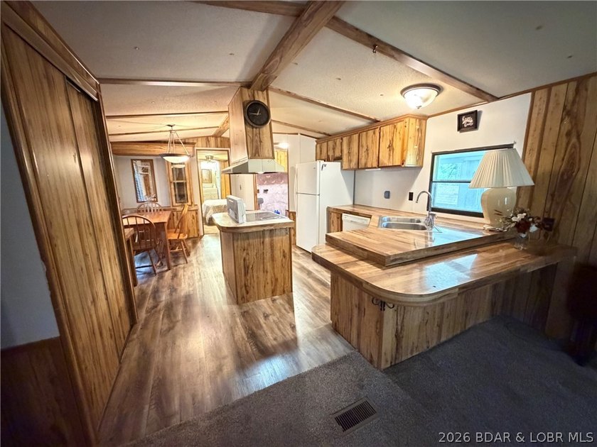 Affordable Lake Living Opportunity in the desirable Osage - photo 4