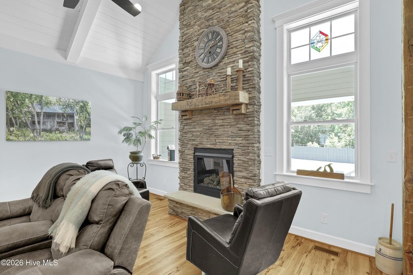 Welcome to this enchanted custom-built gem with an Energy Star - photo 8