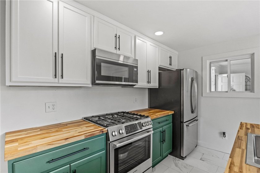 Welcome to 112 Sharon Drive, a beautifully updated 3-bedroom - photo 13