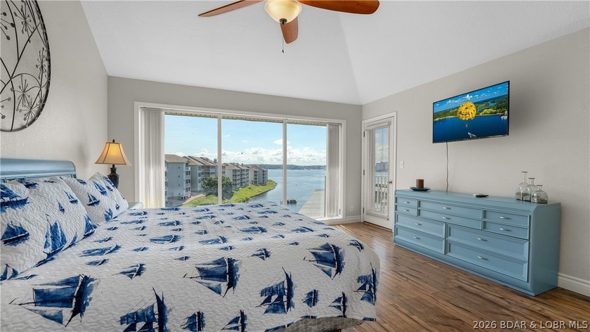 Welcome to this spacious 3 bedroom, 3 bath top-floor condo at - photo 14