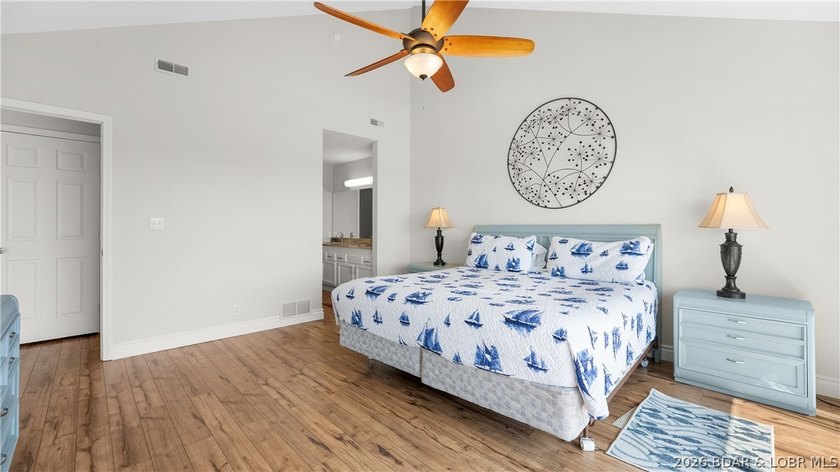 Welcome to this spacious 3 bedroom, 3 bath top-floor condo at - photo 16