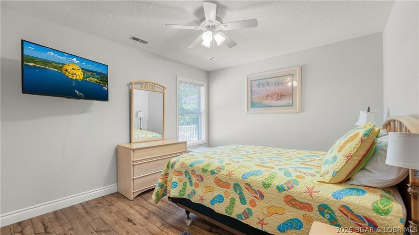 Welcome to this spacious 3 bedroom, 3 bath top-floor condo at - photo 20