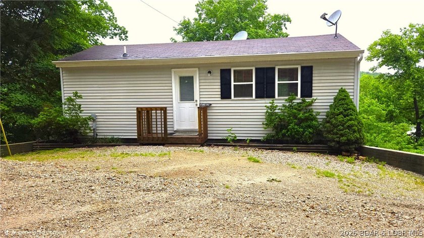 Escape to your own private slice of the Lake of the Ozarks on - photo 2