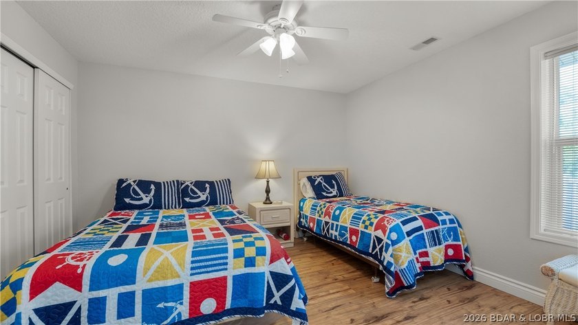 Welcome to this spacious 3 bedroom, 3 bath top-floor condo at - photo 22