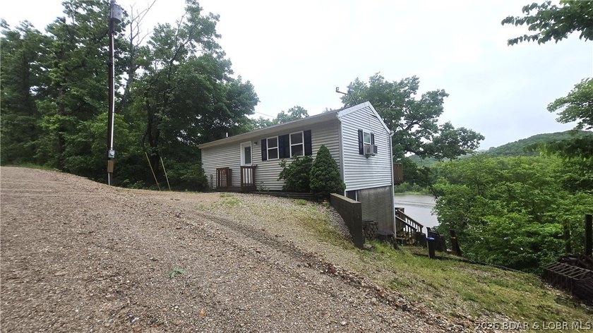 Escape to your own private slice of the Lake of the Ozarks on - photo 3