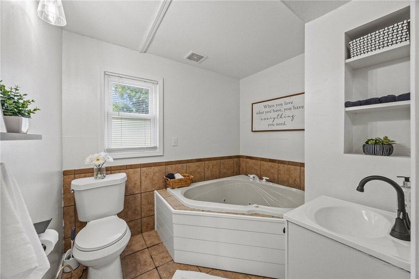 Welcome to 112 Sharon Drive, a beautifully updated 3-bedroom - photo 26