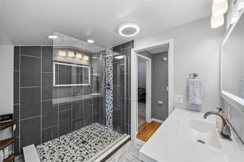 Welcome to 112 Sharon Drive, a beautifully updated 3-bedroom - photo 32