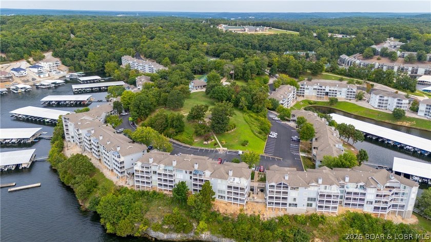 Welcome to this spacious 3 bedroom, 3 bath top-floor condo at - photo 40