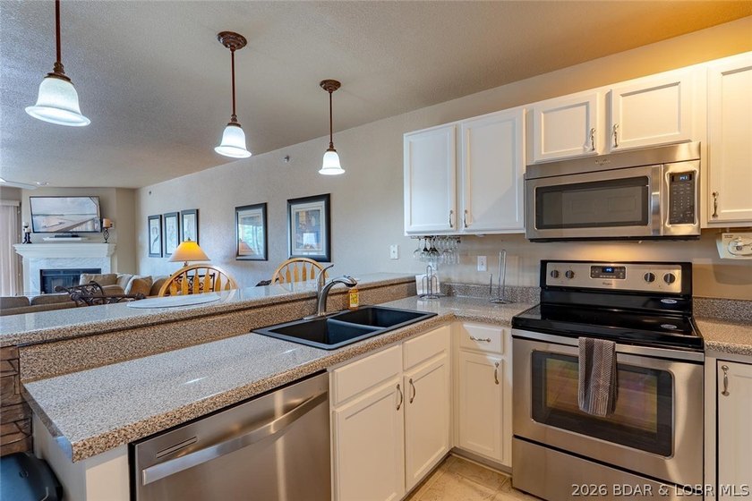 If you know the Ledges, then you know Building 9 is where buyers - photo 6