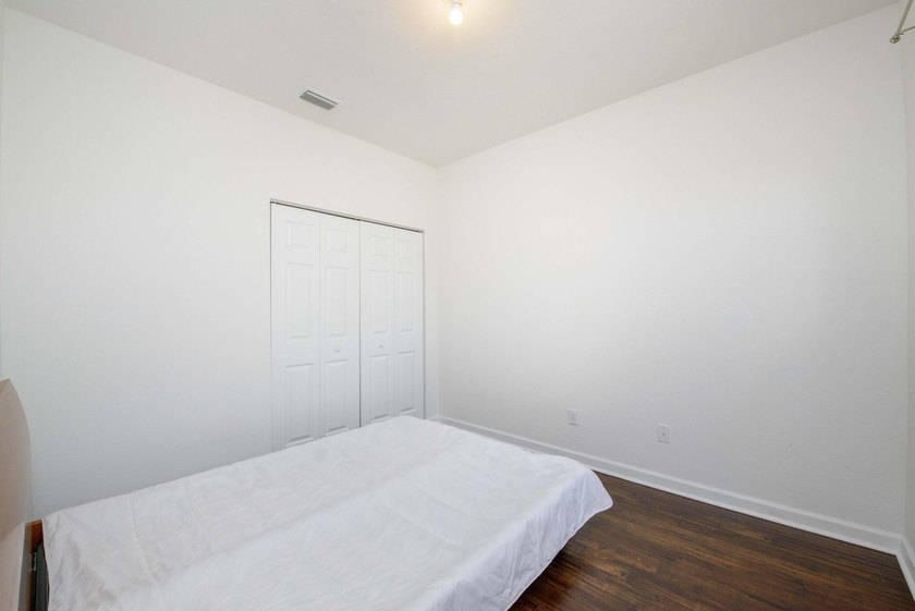 Step into this beautifully maintained 3-bedroom, 2.5-bath - photo 38