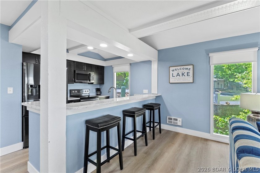 Welcome to lake living in the heart of Osage Beach! Located in - photo 2