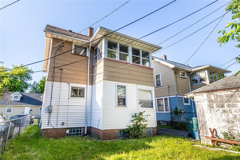 Another Rockin' Rochester Property! Grandma's House is finally - photo 3