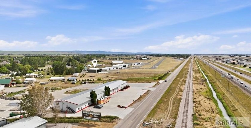 Rare opportunity to own your own aircraft hangar at the Rigby - photo 5
