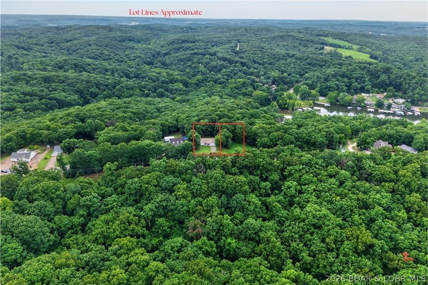Escape to Lake of the Ozarks in this peaceful country setting - photo 33