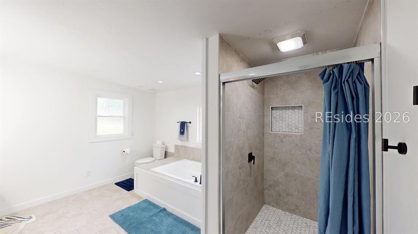 A spacious 4-bedroom, 2-bath home featuring over 2,200 square - photo 34