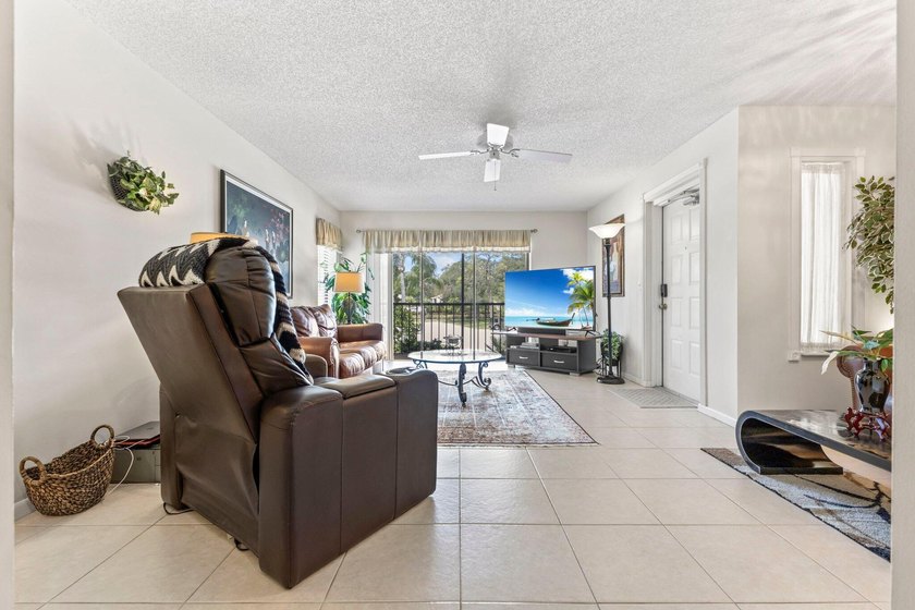 SELLER OFFERING BUYER CREDIT! Welcome to this clean 2 Bedroom 2 - photo 5