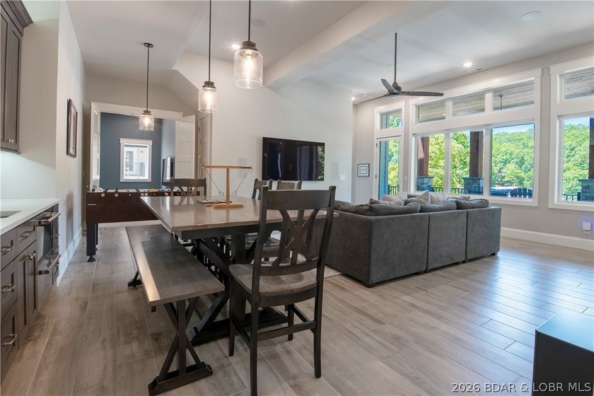 The ultimate Lake of the Ozarks retreat awaits in prestigious - photo 11