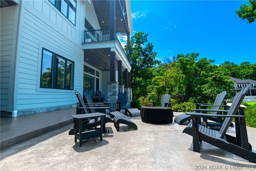 The ultimate Lake of the Ozarks retreat awaits in prestigious - photo 16