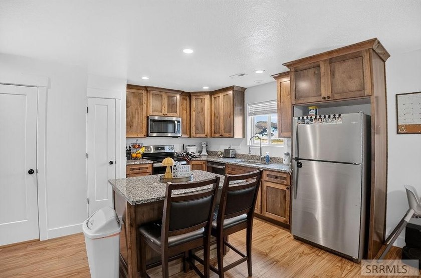Welcome to 85 E Legacy Drive! Built in 2022, this immaculate - photo 9