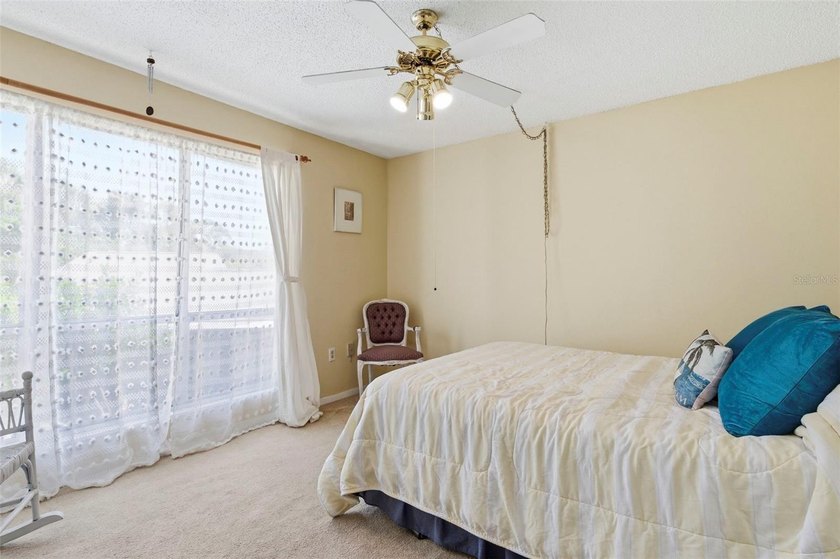 Under contract-accepting backup offers. Are you looking for a - photo 22