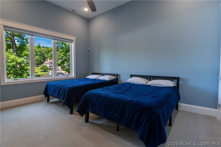 The ultimate Lake of the Ozarks retreat awaits in prestigious - photo 41