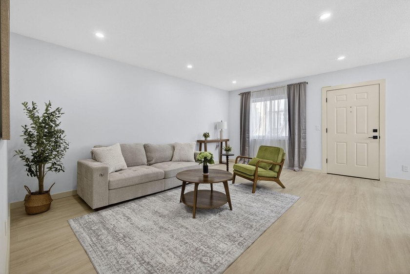 Stunning fully renovated corner-unit condo in a premier 55+ - photo 11