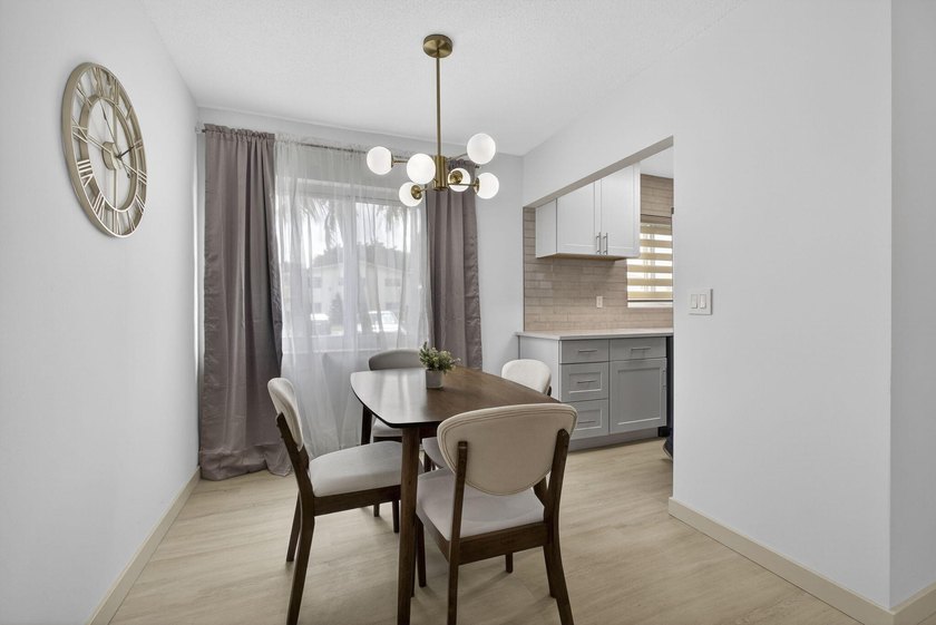 Stunning fully renovated corner-unit condo in a premier 55+ - photo 14