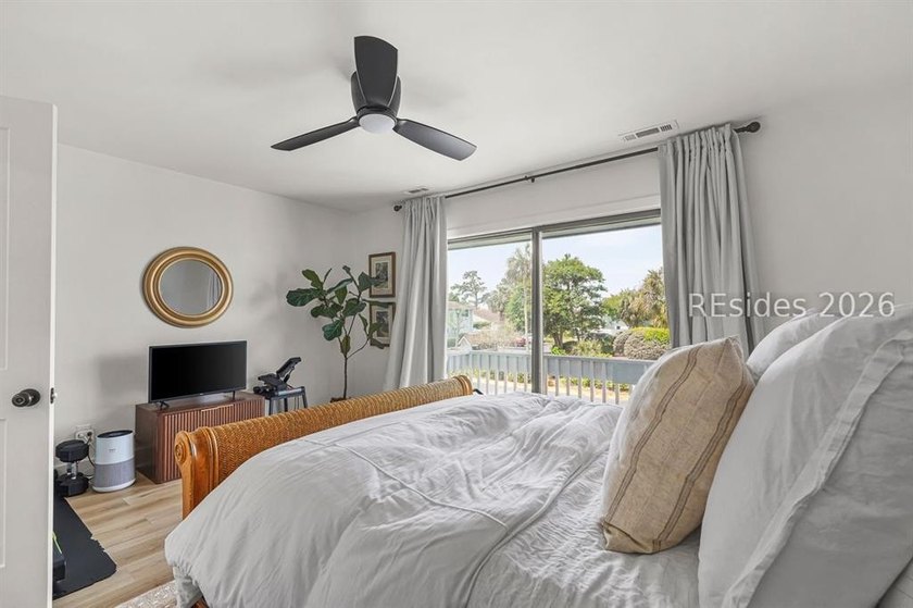Located in Mariners Cove Club on Hilton Head Island with direct - photo 17