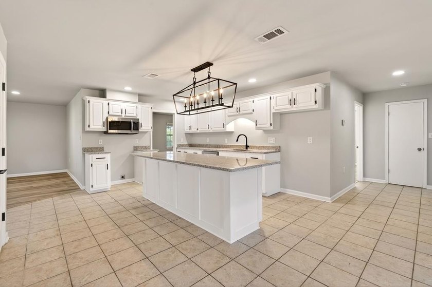 Welcome to your private country retreat on 26 beautiful acres! - photo 10