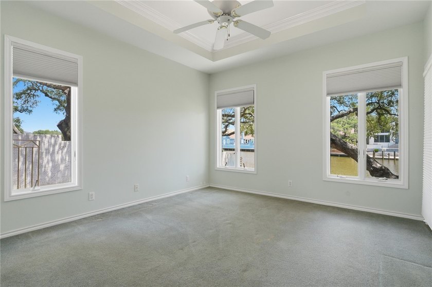 Welcome to this exceptional waterfront home in the highly - photo 27